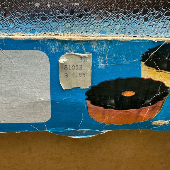 Vintage Nordic Ware Bundt Pan 12 Cup Heavy Cast Aluminum Box Recipes 10 x 4 - Picture 6 of 10